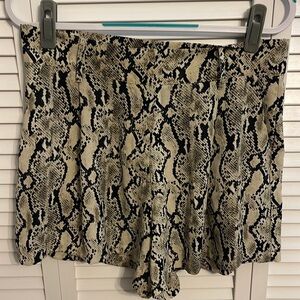 Bandit And The Babe Shorts with Pockets Size L High Waisted